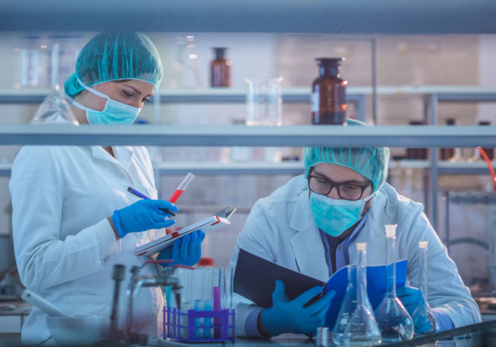 scientists-at-work-in-the-lab-l