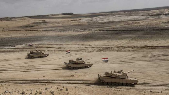 TOPSHOT-EGYPT-ARAB-DEFENCE